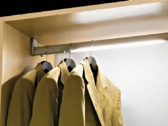 illuminazione interna armadio